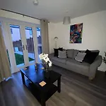 Big Family House In Birmingham City